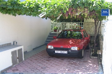 Horvaatia Byt Okrug Donji, Eksterjöör